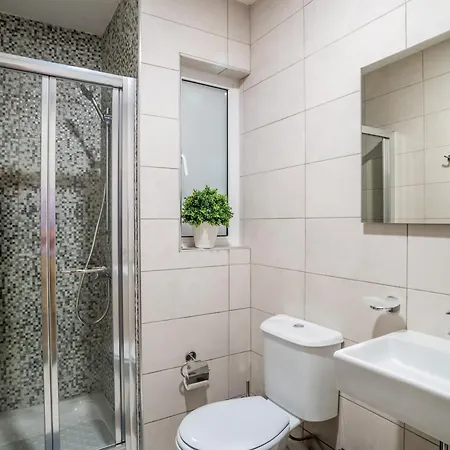Bnbnova - Private Penthouse With Terrace Spinola Bay Apartment *